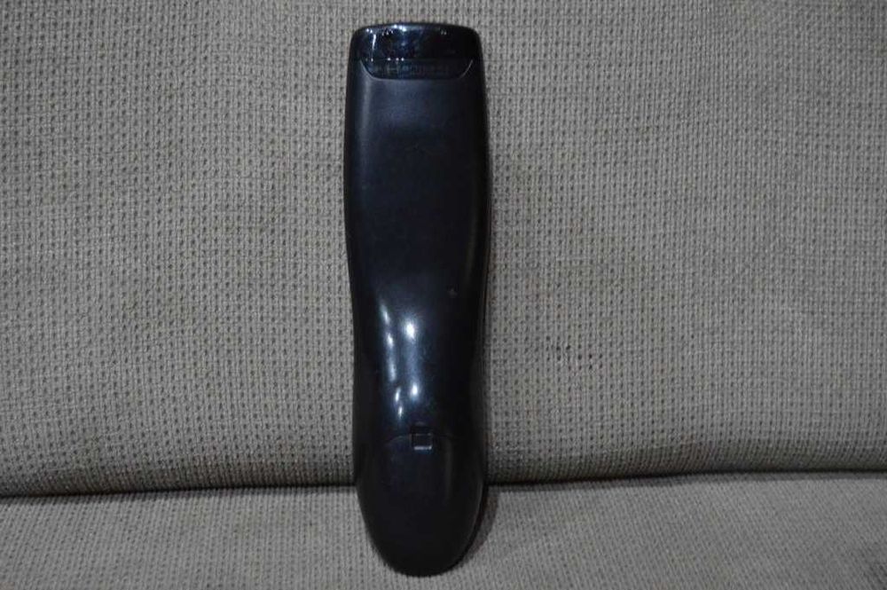 Telecomandă Universală Logitech Harmony 650 – Control Complet 8 în 1