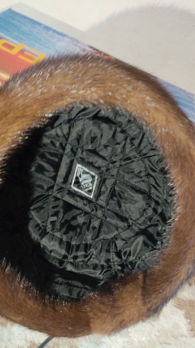 Продам норковую шапку.
