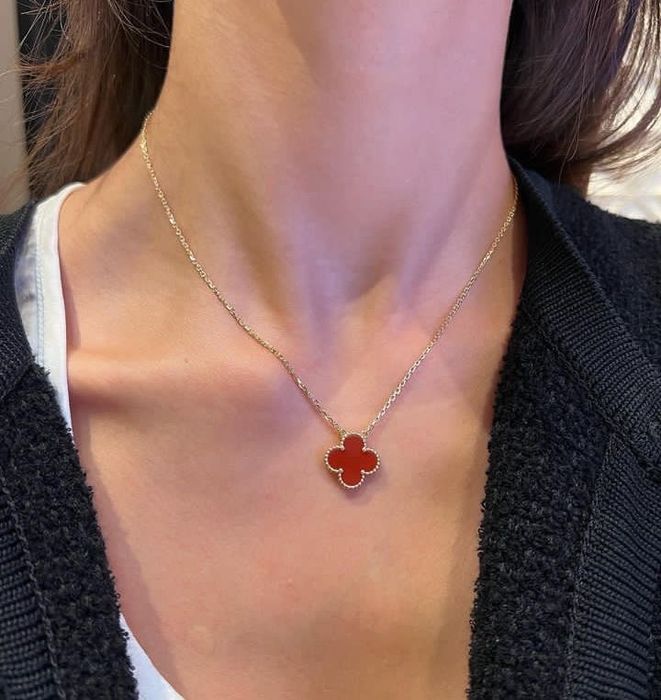 Колие Van Cleef - red