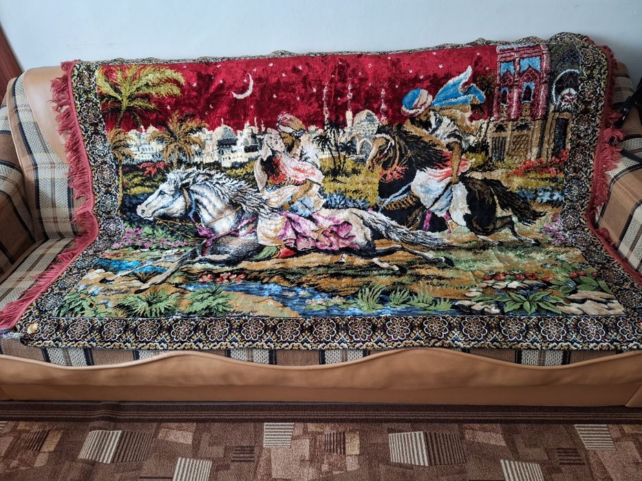 Carpeta perete stare buna