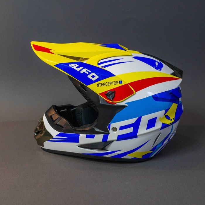 Каска с очила за ел. тротинетка , велосипед , мотокрос