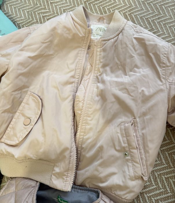 Куртки на девочку