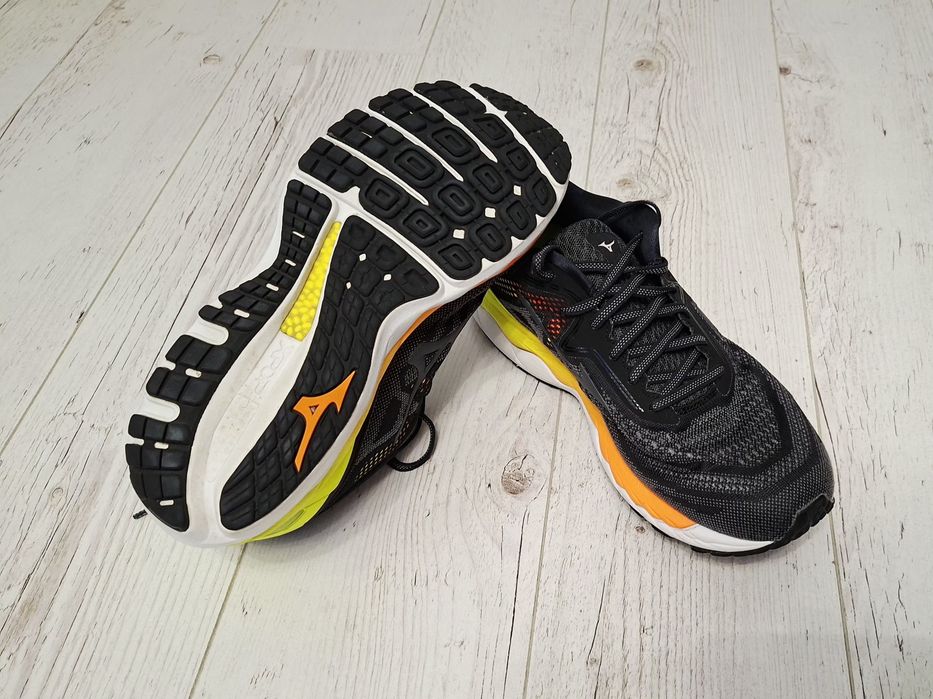 Mizuno Wave Sky 4-Ориг.маратонки