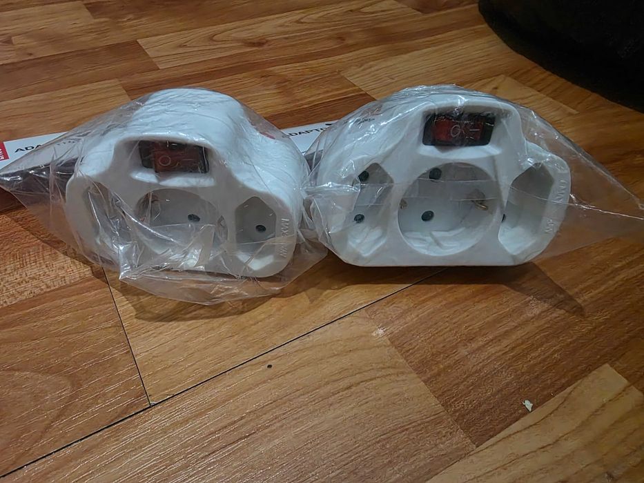 Intrerupator Adaptor priză dublă si tripla cu întrerupător