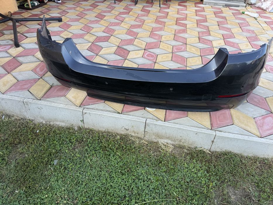 Bara fata, bara spate , BMW seria 5 F 10, praguri in stare foarte buna !