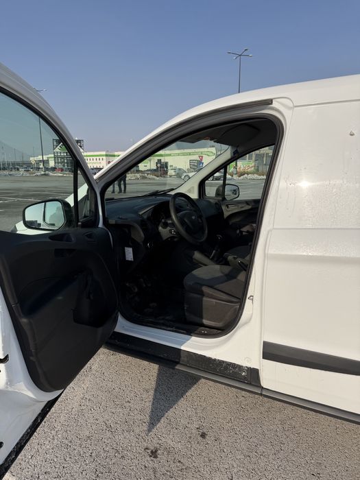 Ford transit courier TVA DEDUCTIBIL