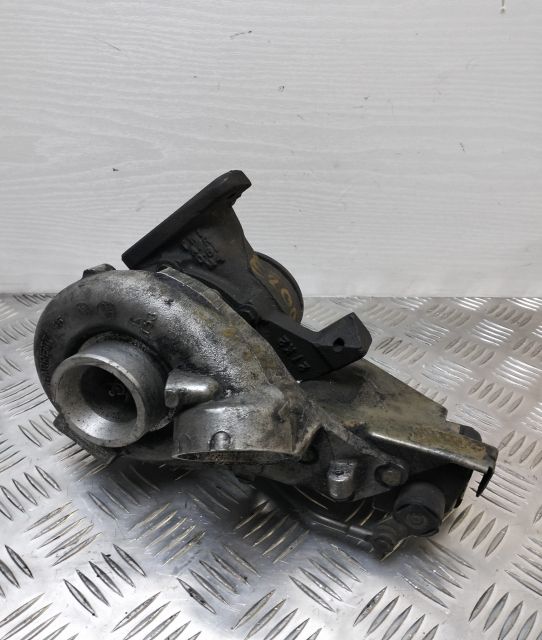 Turbina Turbo Turbosuflanta cu actuator 2.2 CDI A6460960099 Mercedes-