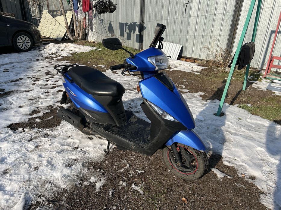 Продам мопед Даянг