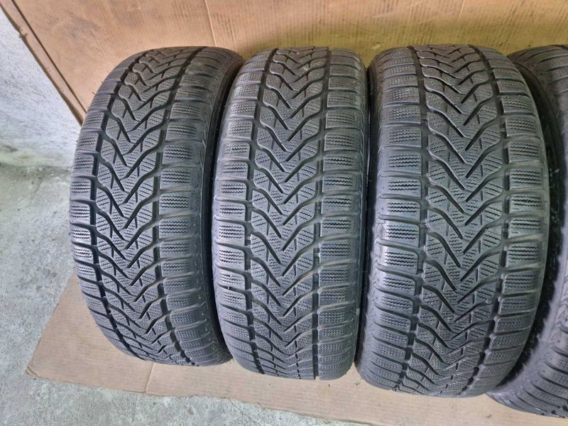 4 Lassa R17 205/55
зимни гуми 
DOT3822