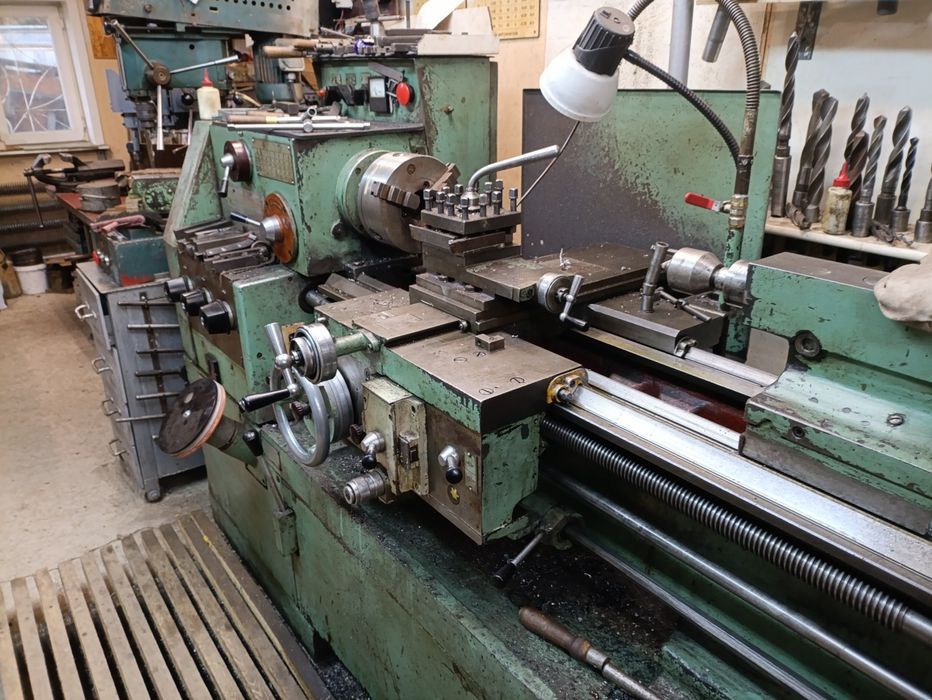 Продам токарный станок