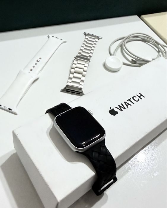 Продам Apple watch Se  44мм