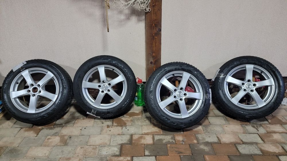 Jante R17 + cauciucuri de iarna Hankook 215/60/R17 VW Tiguan,Audi,Skod