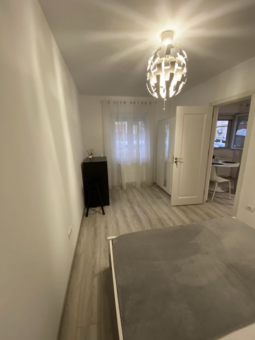 2 Camere Judetean, Nedecomandat, Proprietar