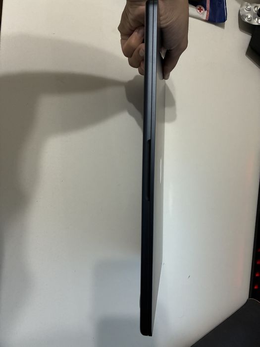 MacBook 2025, m4, 16/256