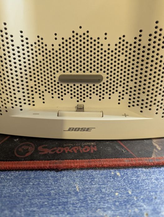 Bose sounddock xt speaker
