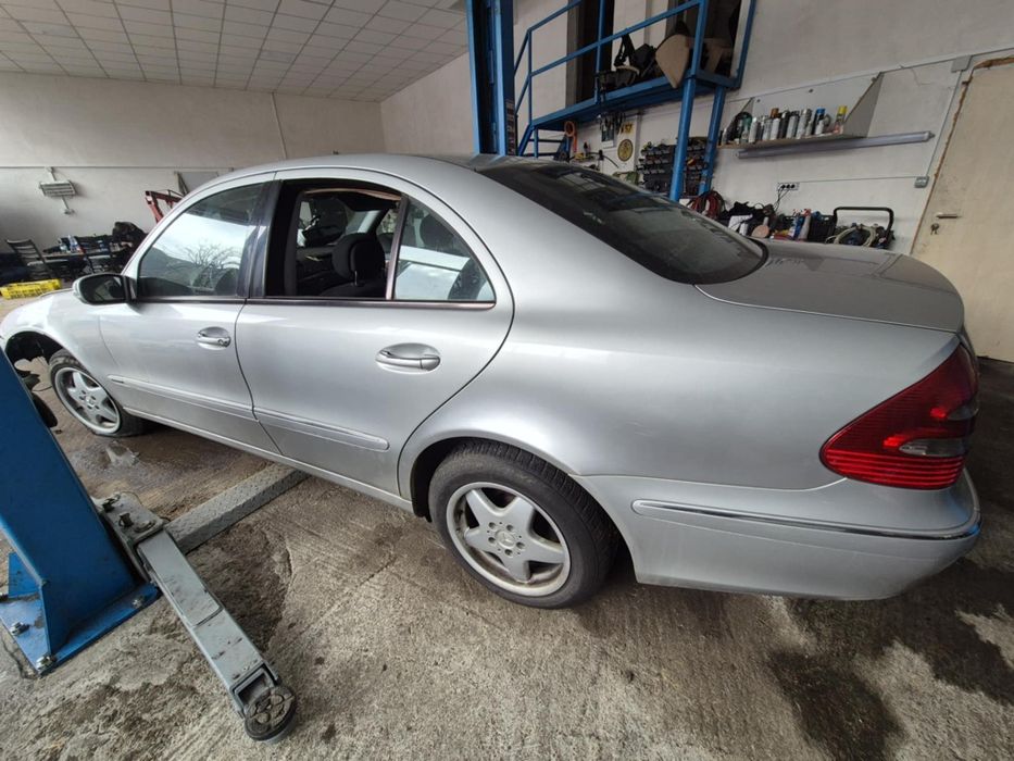 Mercedes W211  E220DI 150кс 646 Elegance ръчка седан НА ЧАСТИ!