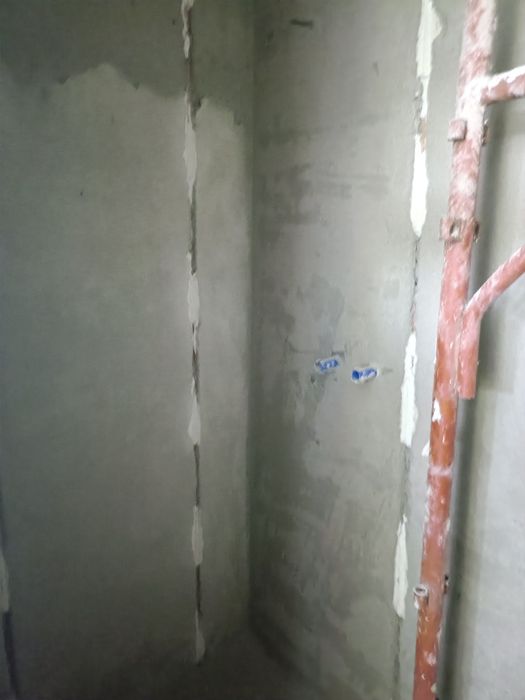 Echipă profesionistă | Constructii case la roșu / cheie | Tencuieli mecanizate & Finisaje