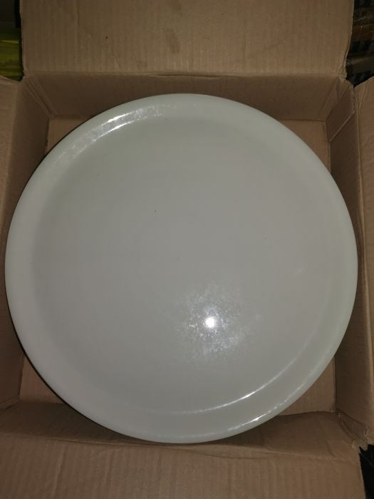 Vând farfurii pizza noi, 31 cm, 50 bucăți