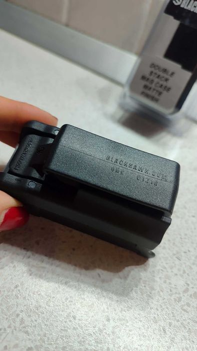 Тактическият кобур Blackhawk Sig Sauer  и Кобур пълнител 9mm BlackHawk