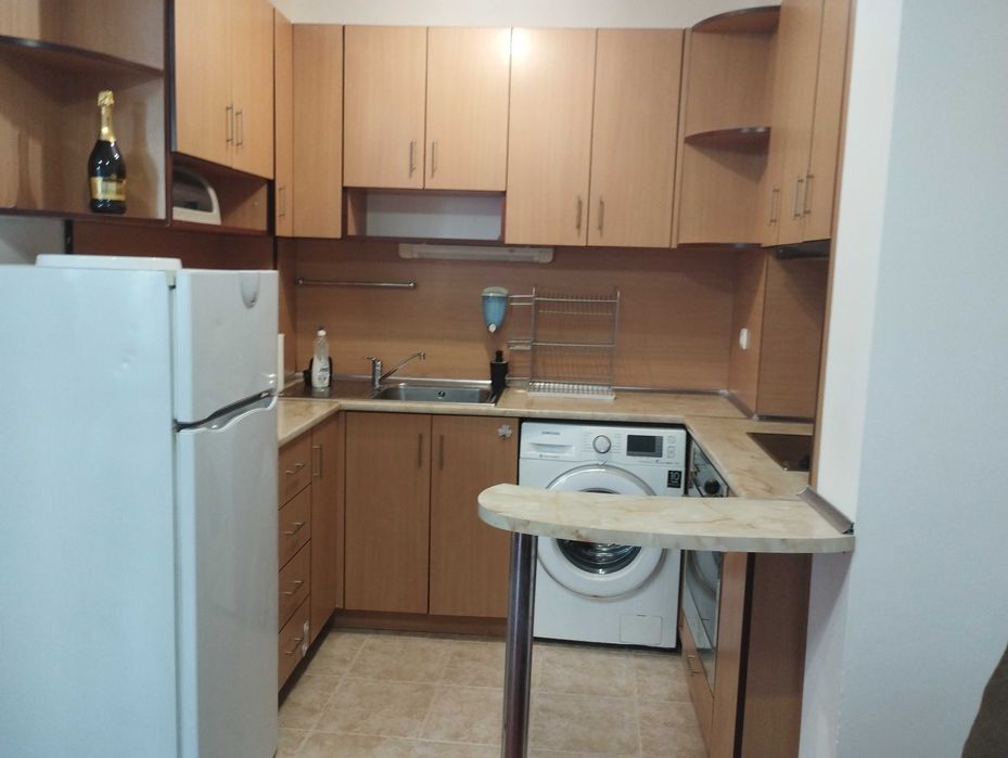 Дава се под наем Двустаен апартамент в Варна, Лятно кино Тракия - 55 кв.м за 306 € - Снимка #5