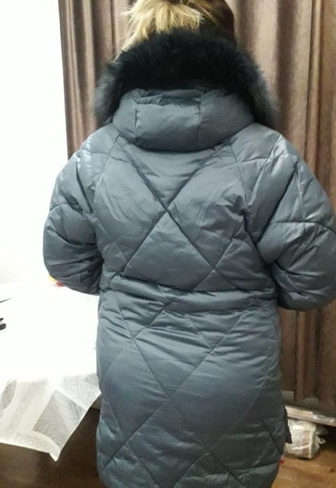 Продам куртка 7000т