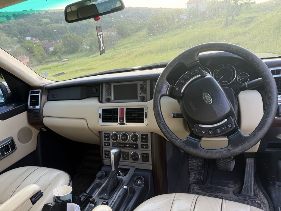 Range rover vogue