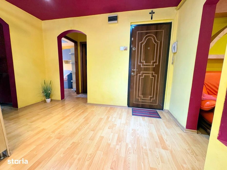 Apart. 3 cam Decomandat, MOBILAT, 3 balcoane Etaj 2/4 - Piața Mioriței