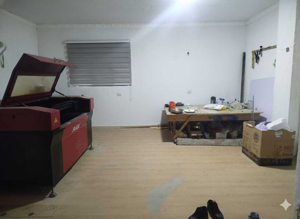 744Продаётся полуподвал 84 кв, ориентир завод Сино