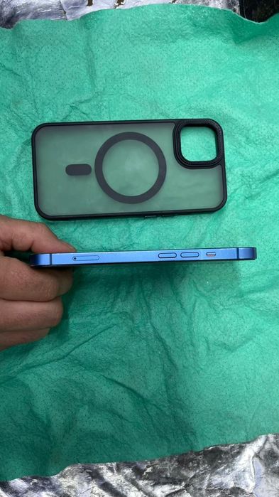 Продам или обменяю iPhone 13