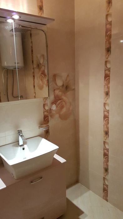 Дава се под наем Четиристаен апартамент в Плевен, Идеален център - 100 кв.м за 510 € - Снимка #10