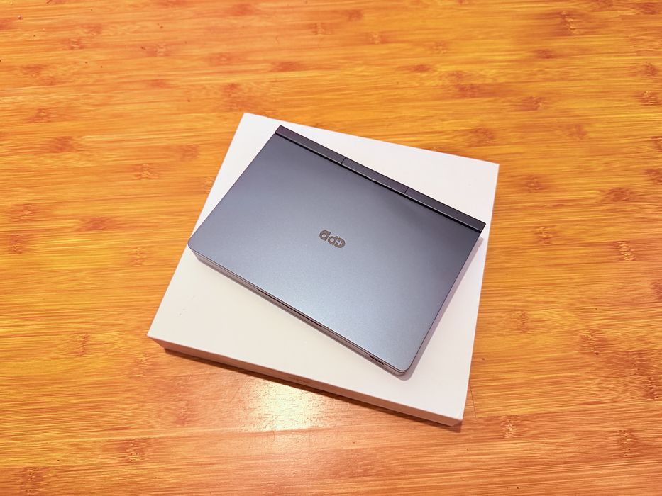 Mini Laptop UMPC GPD Pocket 4 8,8” Gaming AMD AI9 HX370, 32GB DDR5 2TB