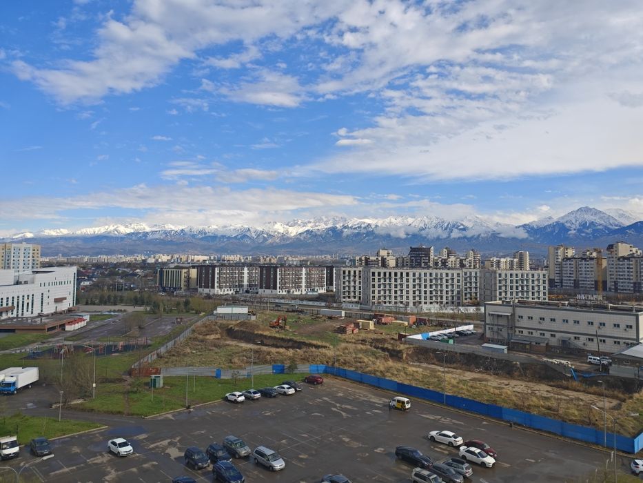 Продам POCO F6 Pro 12/512 ГБ