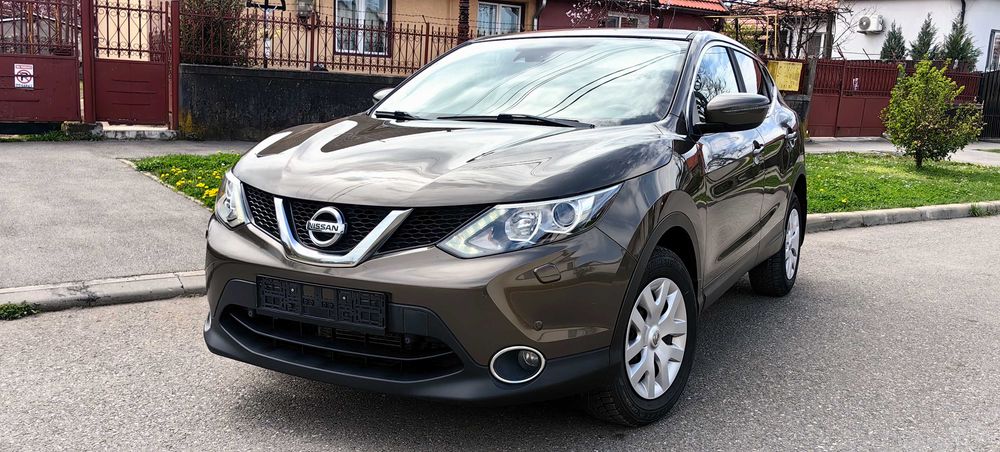 NISSAN Qashqai 2015
