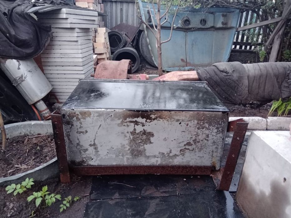 Продам инструментальный ящик