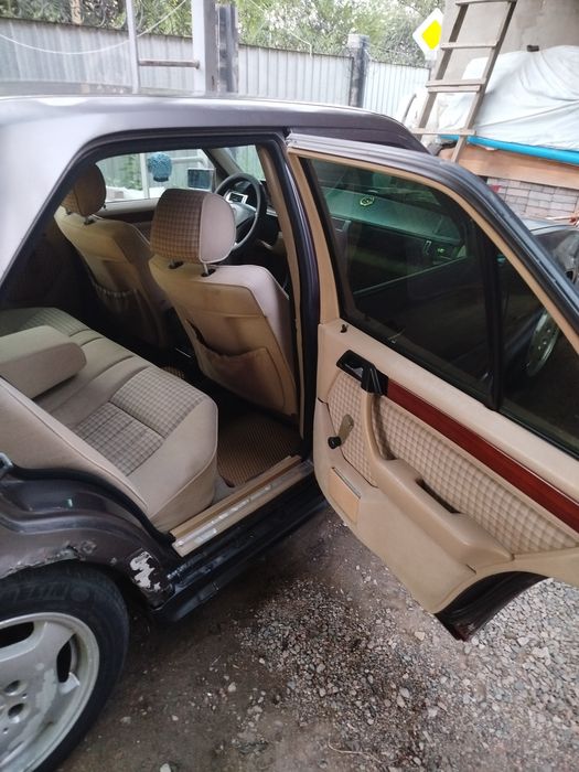 Продам Мерседес 230 124 кузов