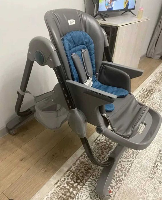 Детский стульчик для кормления