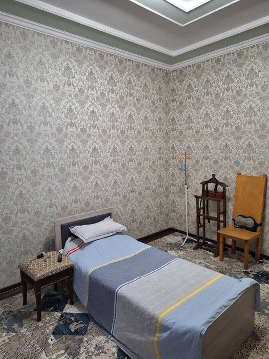 Hovli sotiladi arzoncha narxda