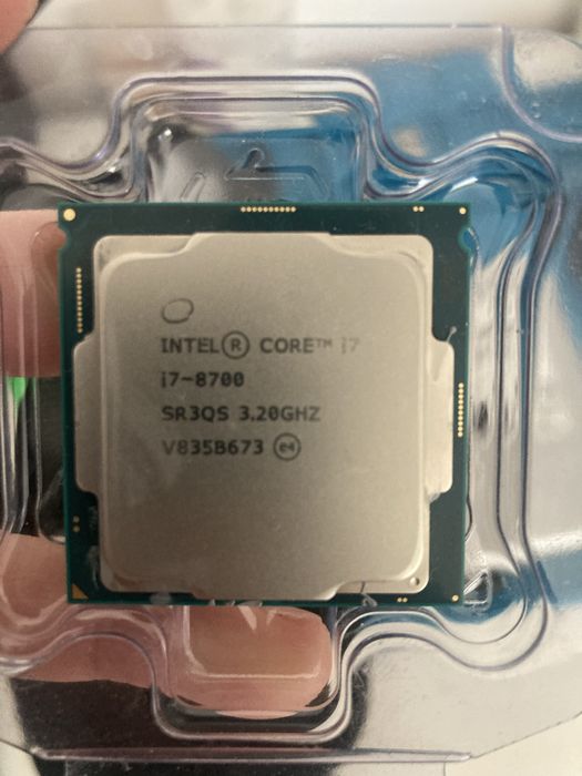 Процессор core i7 8700