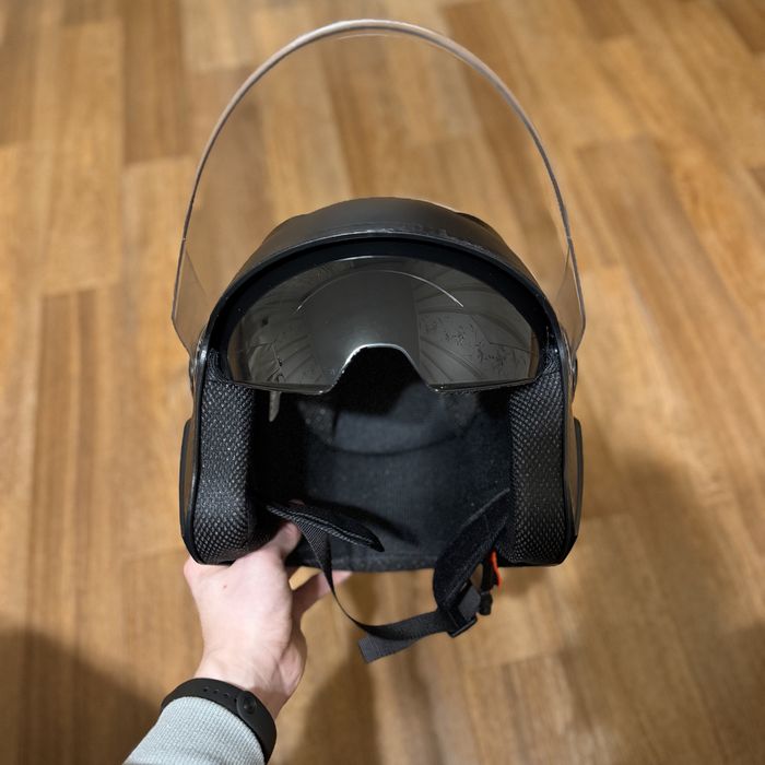 Шлем с визором и солнечными очками