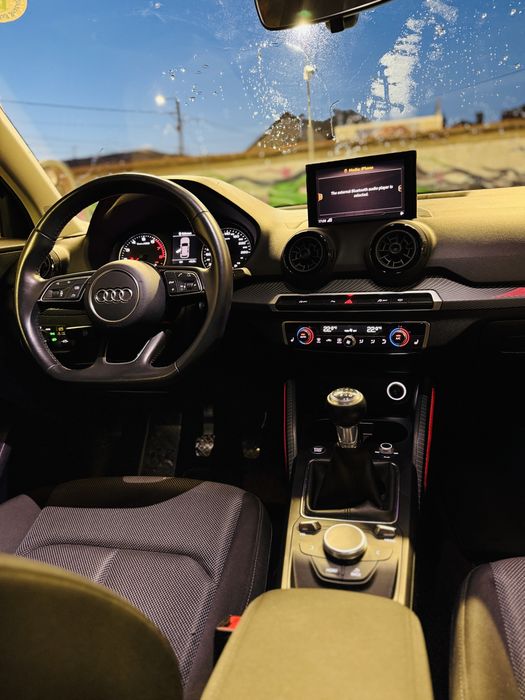 Vând Audi Q2 2018, motor 1.0 TFSI benzină,