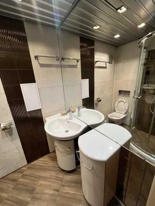 Дава се под наем Тристаен апартамент в София, Зона Б-18 - 100 кв.м за 1500 € - Снимка #4