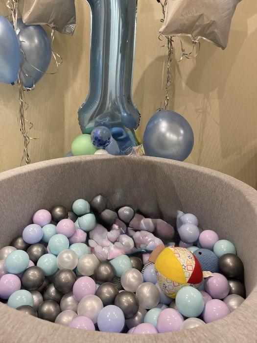 Сухой бассейн с шариками