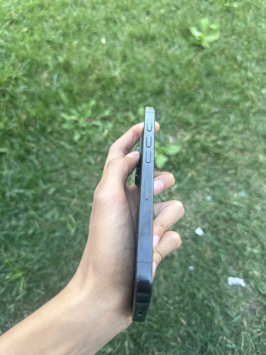 iPhone 16 Pro dual sim