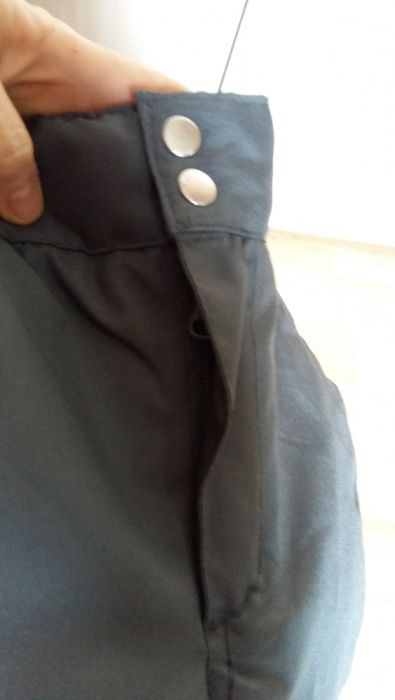 Pantaloni ski noi cu eticheta 98