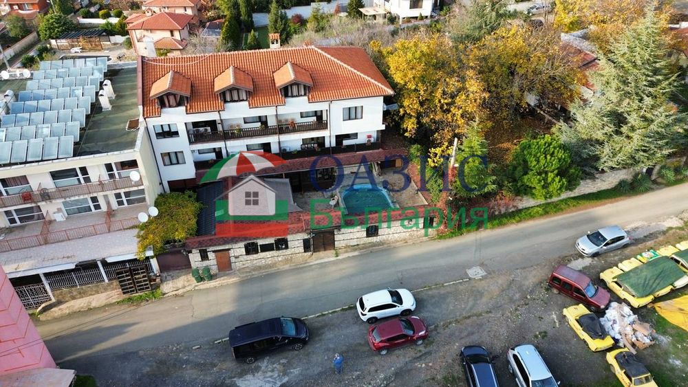 Семеен хотел с ресторант в село Кошарица, България, 744 кв. м, 749000 евро