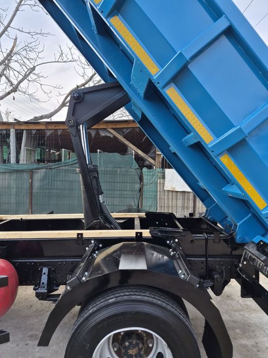 Исузи самасвал Isuzu