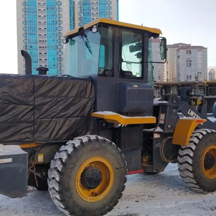 Утеплитель капота на спецтехнику