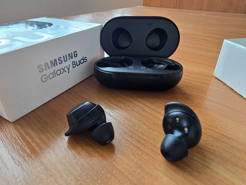 Слушалки Samsung Buds 2