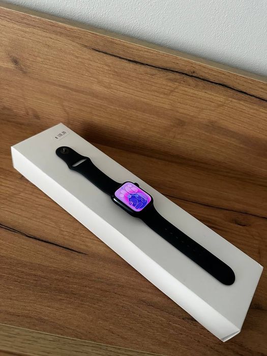Apple Watch Series 7 41mm LTE – с кутия и зарядно