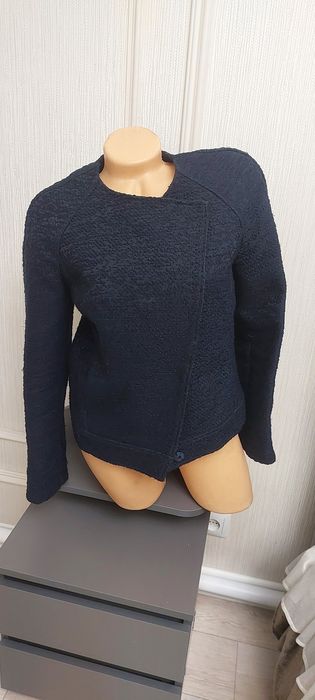 Продам осень/весенние куртки!!